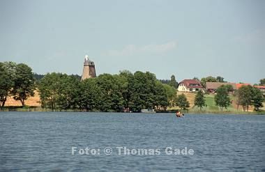 Juni 2003. Mecklenburg-Vorpommern. Feldberger Seen - Gebiet. Bei Carwitz. Boote auf dem Dreetzsee. Sommer